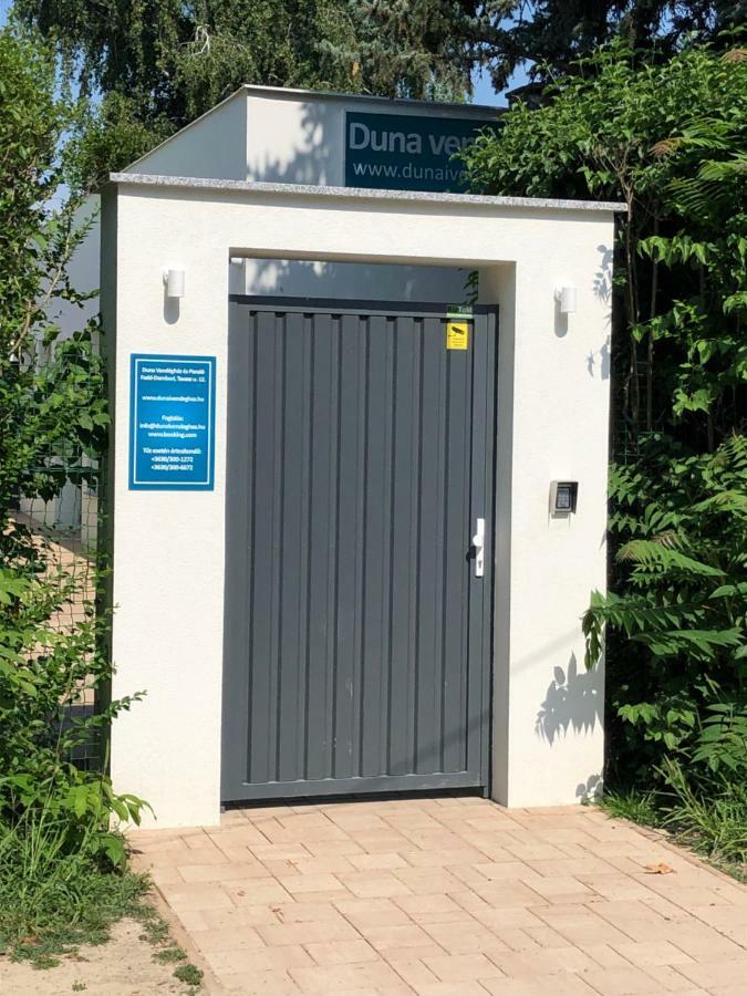 Отель Duna Vendeghaz Fadd-Dombori Экстерьер фото